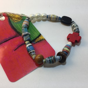paper beads bracelet made from Corduroy book