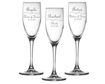 Personalized Bridesmaids Gifts, Champagne Flutes, Engraved Toasting Glasses, Bridesmaid Champagne Glass, Maid of Honor Gift, Wedding Favor