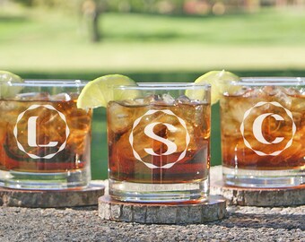 Monogrammed Whiskey Glass, Personalized Groomsman Gift, Wedding Favor, Bourbon Glasses, Custom Whiskey Glass, Engraved Gift, Wedding Gift