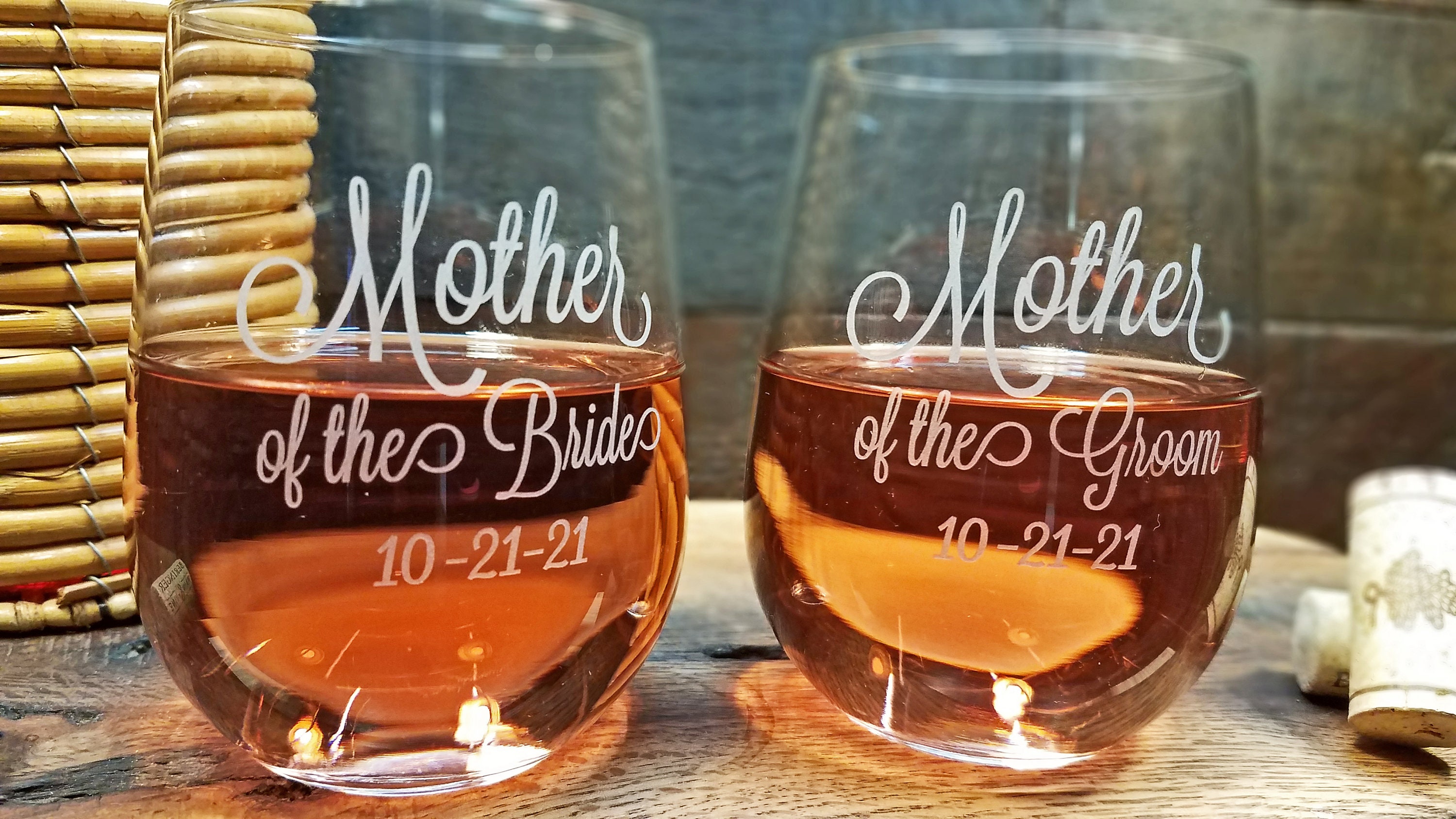 Personalized Bridesmaid Wine Tumbler Glasses with 3 Wreath Floral Frames - Front & Back Design - Custom Text from BluChi