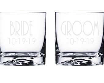 Personalized Bride and Groom Whiskey Glasses, Custom Engraved Wedding Gift, Rocks Glass, Scotch Glasses,  Custom Engraved Glasses - Set of 2
