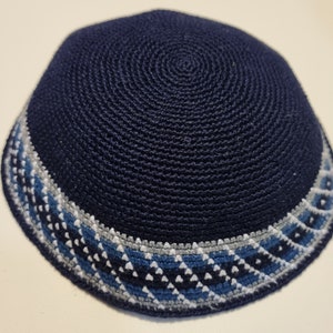 Blue Black Kippah Men Border Pattern 18cm Jerusalem yarmulke handmade Crochet Knitted Jewish Traditional Cap DMC כיפה JUIF Chapeau Kipah