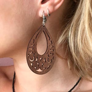Bohemian wood earrings - Wooden bohemian teardrop earrings