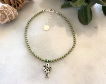 Cacti craze anklet - Green beaded anklet with silvertone cactus charm