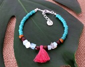 Ethnic tassel bracelet - Bracelet made of turquoise and wooden beads, opalite stone chips and antique pink tiny tassel