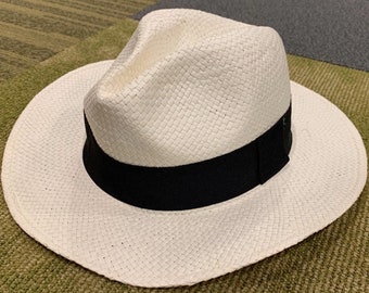 D&Y Cowboy Hat Tight Woven Straw Size M/L Rancher Adventure Guide Wide Brim