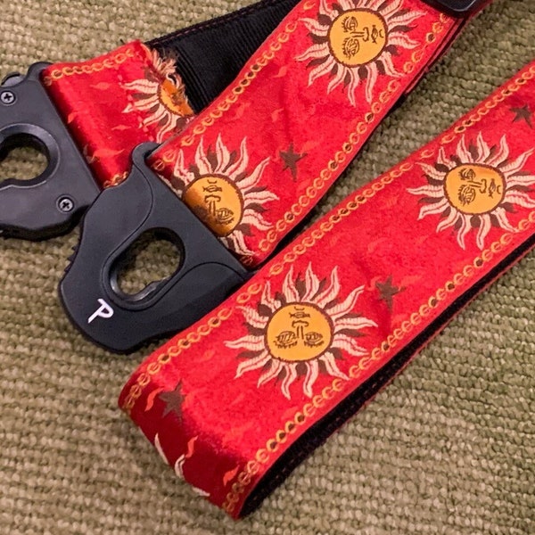 Guitar Strap Perri's Locking Red Suns Embroidered Pro Guitar Bass Instrument Strap