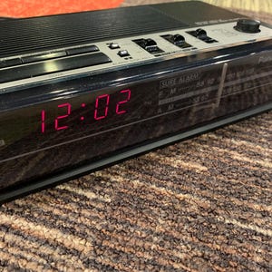 Vintage Panasonic Sure Alarm RC-6082 Clock Radio Red LED Display
