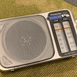 Panasonic RF-2400 AM FM Portable Radio Tested Working
