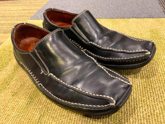 Donald J Pliner Estro Shoes Loafers Size 8.5 Black Slip on  display picture 1
