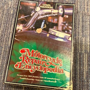 洋書 THE ENCYCLOPEDIA OF THE MOTORCYCLE The Encyclopedia of the Motorcycle: Wilson, Hugo