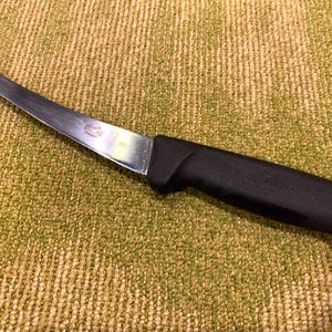 Victorinox Flexible 6" Curved Boning Knife 5.6613.15 Fibrox Handle