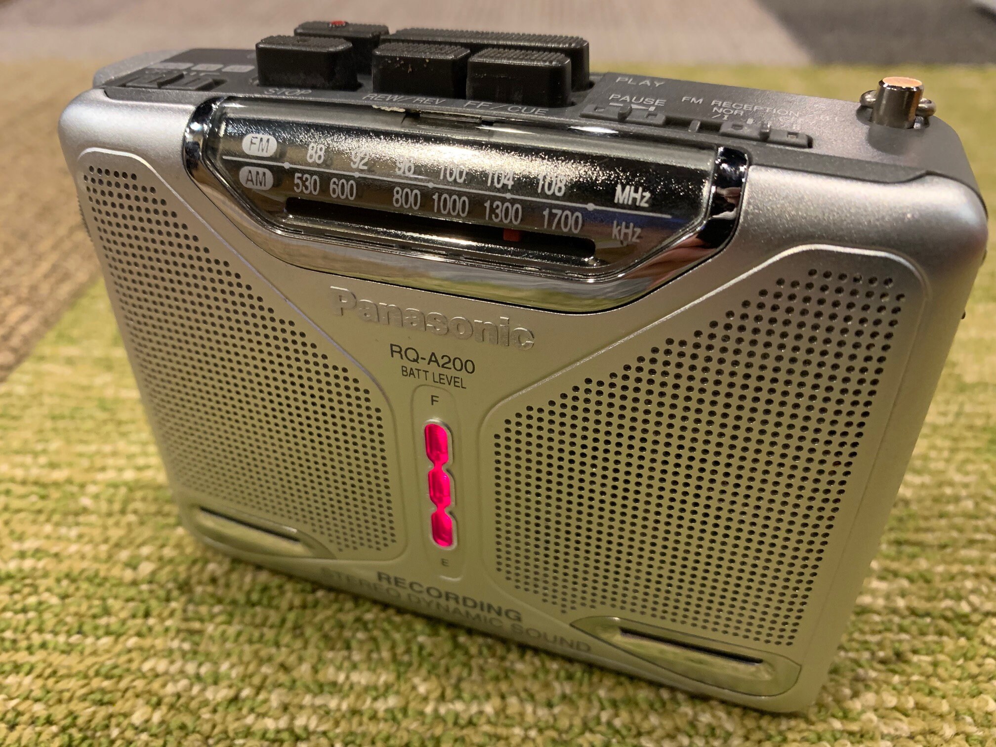 Panasonic　ラジオカセットレコーダー　RQ-A200　パナソニック Vintage Panasonic RQ-A200 Radio AM FM Cassette Recorder Made in