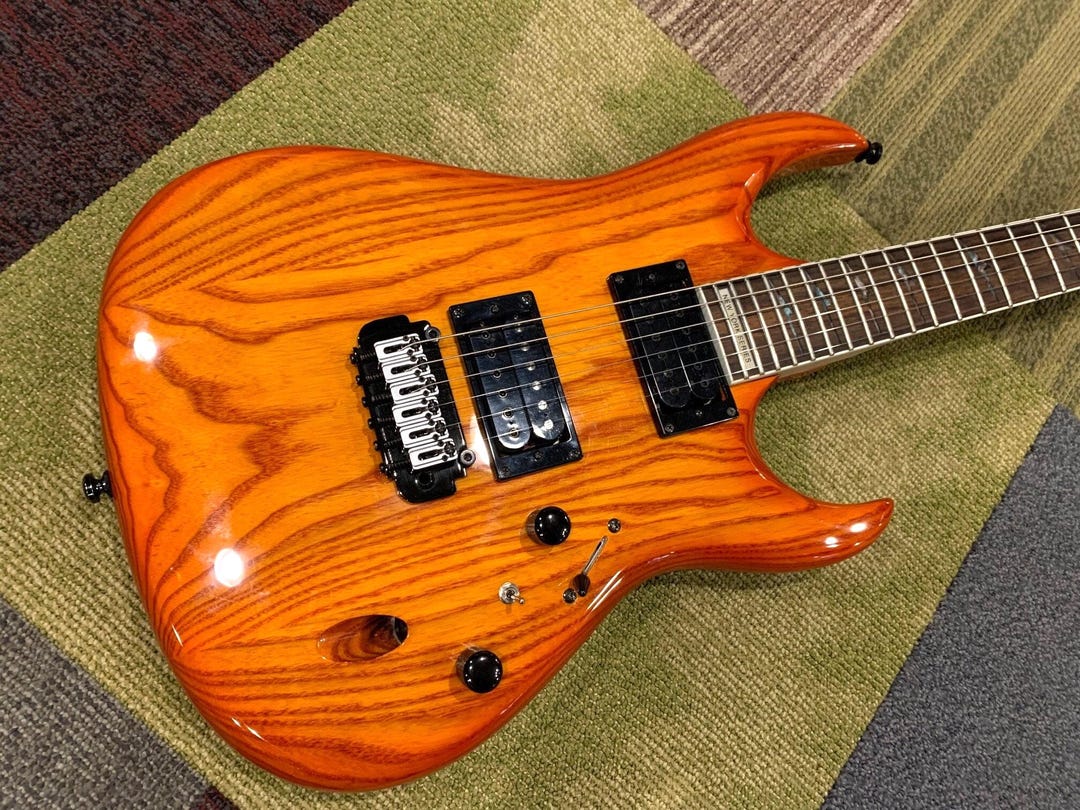 RAVEN 古いビンテージエレキギター　ストラト Vintage Raven New York Series Electric Guitar Made in Korea