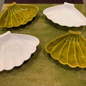 Vintage California Pottery Sea Shell Dishes Mid Century Decor Calif USA L70 White and Green Set