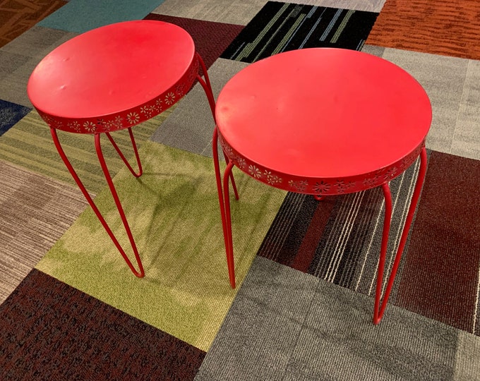 Mid Century Patio Table Set Petite Red Metal Daisy Stencil Pattern Matching Etsy