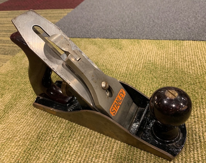 Vintage Bailey No. 4 Hand Plane Made in USA Carpenter Woodworking Hand