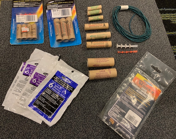 Vintage Estes Model Rocket Engines Igniters Lot Etsy