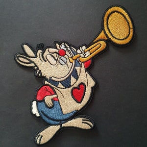 Toppa ricamata con motivo applicato del Coniglio Bianco di Alice nel Paese delle Meraviglie