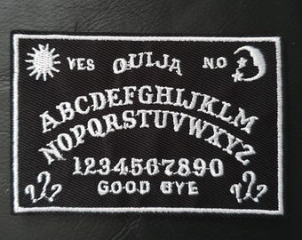 Parche con motivo de tabla Ouija gótica bordada para planchar
