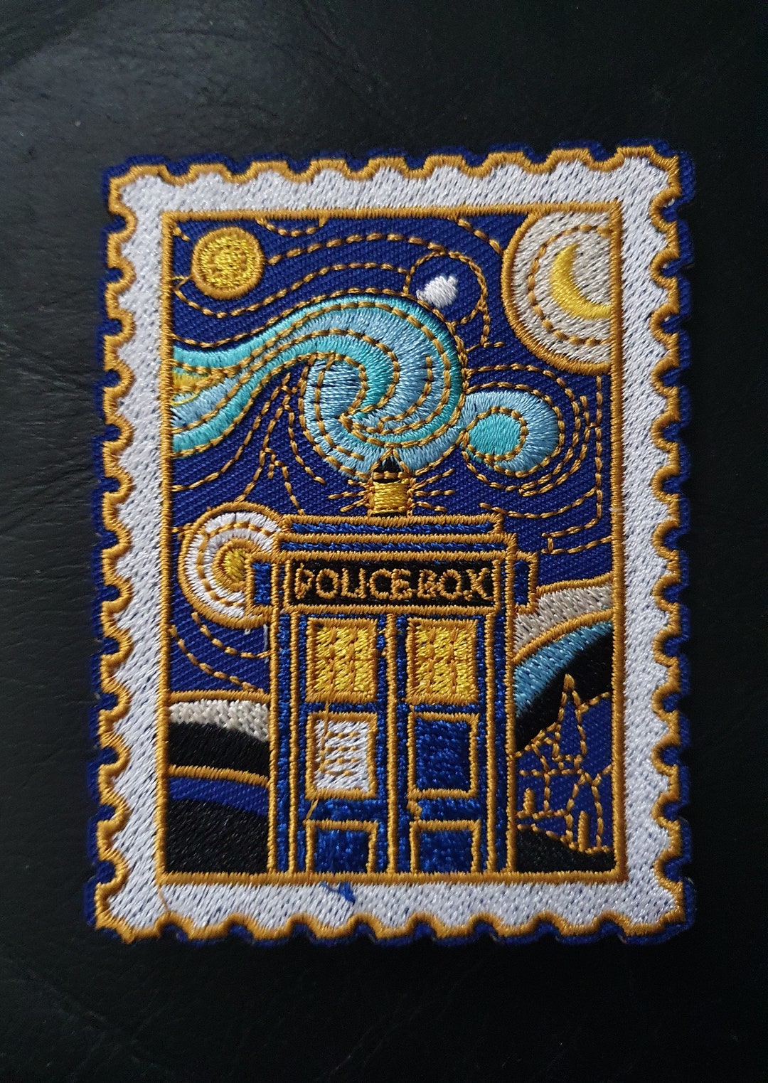 Doctor Who Tardis Police Box Embroidered Iron on Applique Motif Patch ...