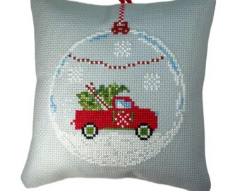 Adorno de punto de cruz con forma de camión y árbol de Navidad en forma de bola de nieve hecho a mano
