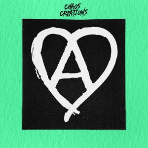 Toppa punk da cucire - Cuore anarchico