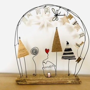 Porte-photo et décoration poétique cadeau original en fil de fer recuit, papiers, carton, ficelle et bois flotté création Au Fil de Fa