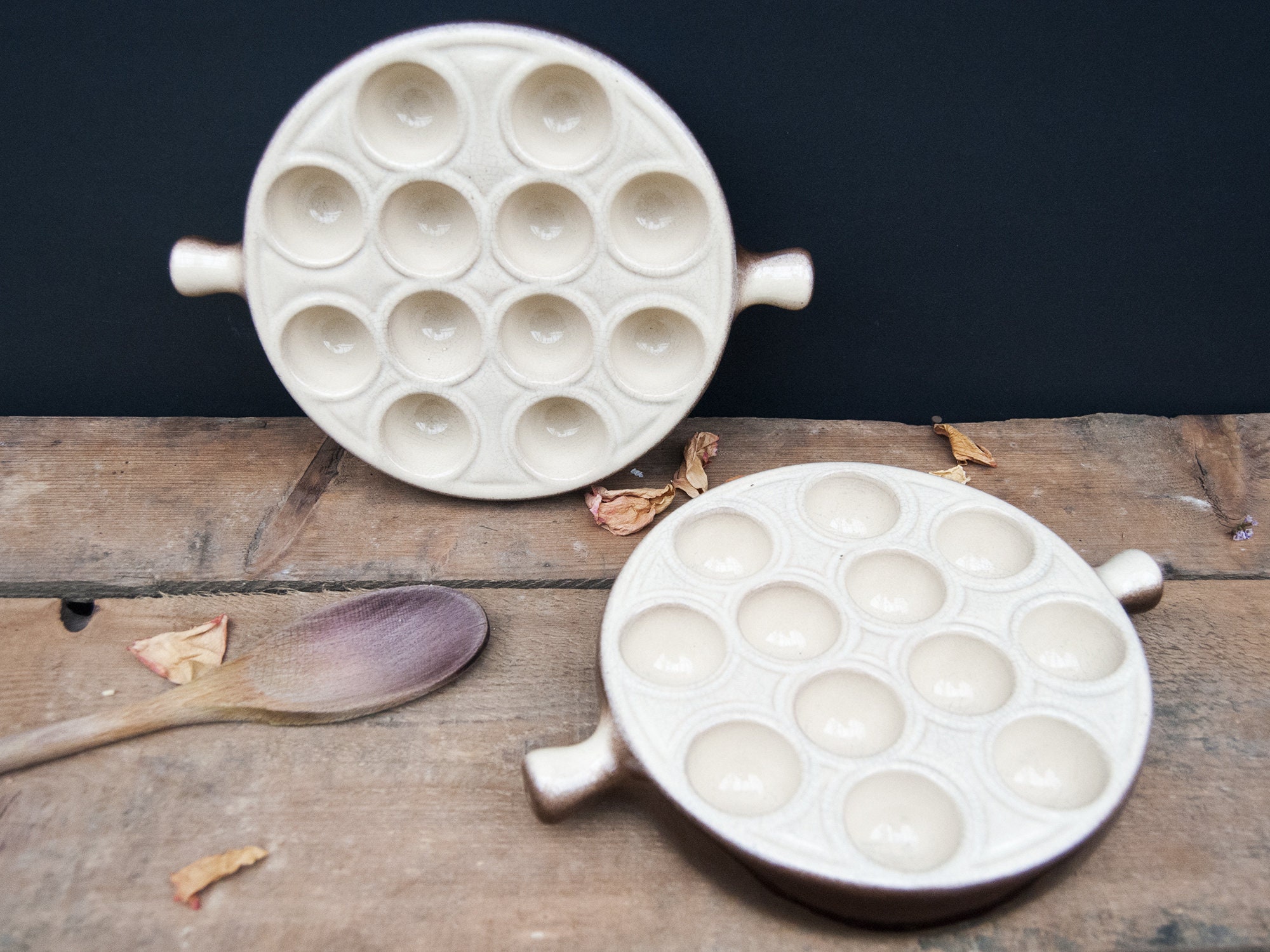 Lot de Plats à Escargots, Assiettes Escargots en Céramique, Poterie Vintage