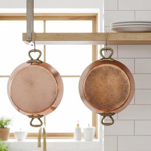 Casseruole in rame vintage, set di 2 piccole casseruole antiche, realizzate in Francia, piatti da gratin in metallo decorato Vesoul