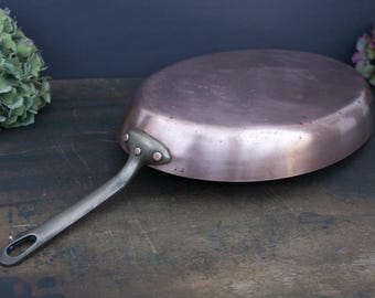 銅製楕円形フライパン Made in France約30cm x 20cm 銅製楕円形フライパン Made in France約30cm x 20cm 銅製楕円形