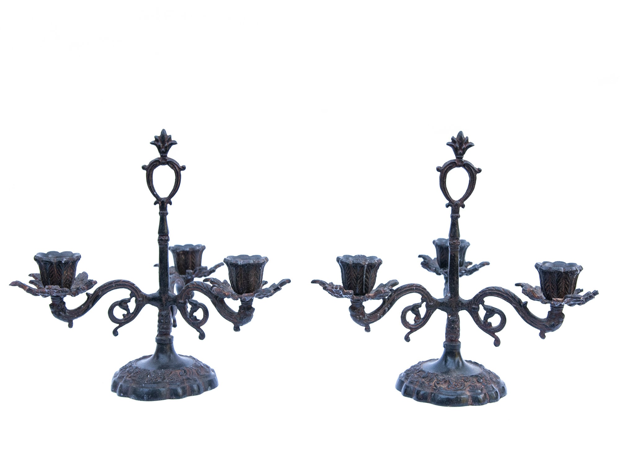 Chandeliers Vintage en Fer Forgé, Paire de Bougeoirs Fonte, Lot 2 Porte Bougies Anciens