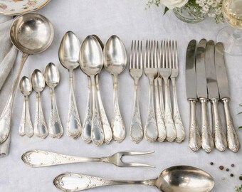アンティークシルバーカトラリー（ホールマーク付き） – フォーク5本と