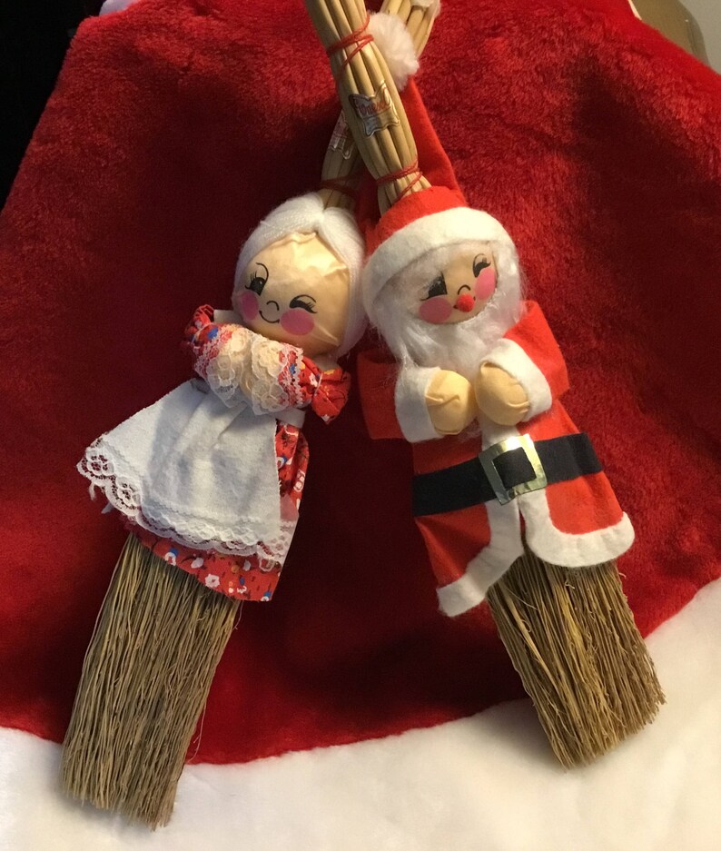 Vintage Santa and Mrs Claus Straw Broom Dolls, Vintage Enesco Santa Doll, Vintage Christmas Decorations, Vintage Christmas Ornaments, Santa, image 7