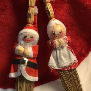 Vintage Santa and Mrs Claus Straw Broom Dolls, Vintage Enesco Santa Doll, Vintage Christmas Decorations, Vintage Christmas Ornaments, Santa, image 3