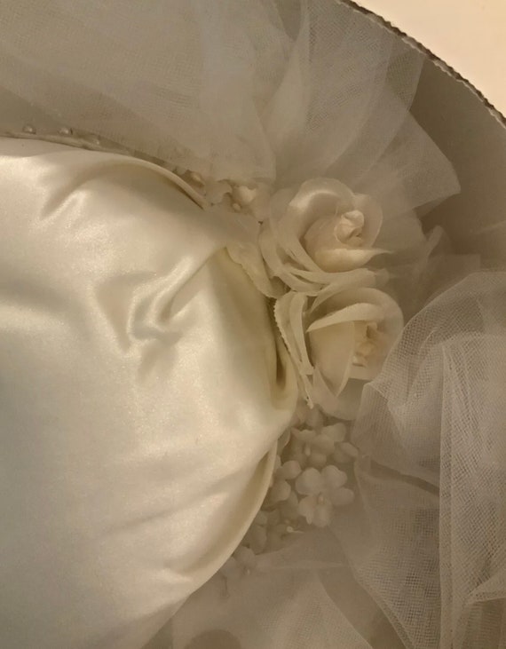 Vintage Preserved Wedding Dress With Hat Possibly… - image 10