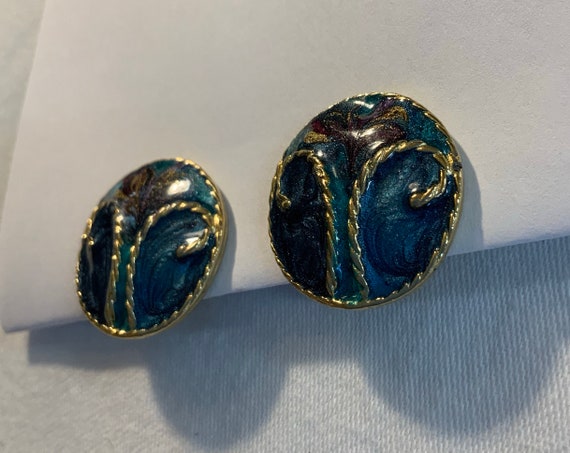 Vintage Clip On Earrings Blue Pearlescent And Gol… - image 2