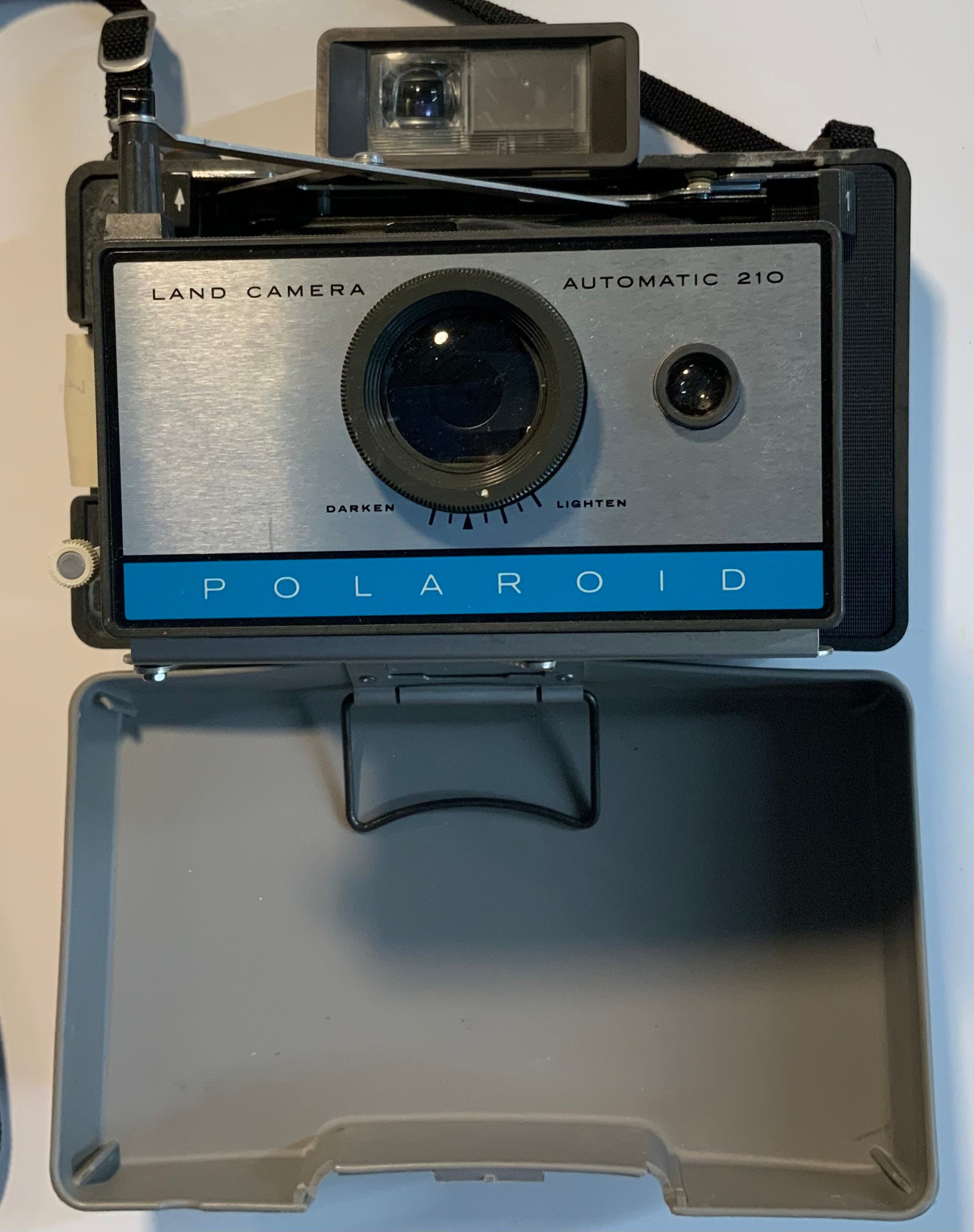 Appareil Photo Instantané Polaroid Modèle 210 – Minuterie 120s – Manuel & Sangle – États-Unis