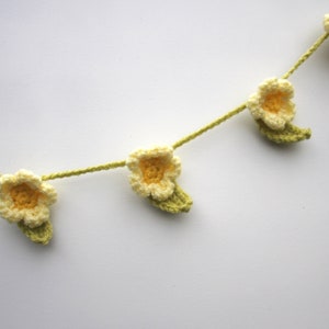 primula flower garland. yellow primrose crochet bunting image 3