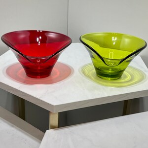 Vintage Viking Glass Spouted Bowl: MCM Red & Green Decor