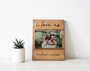 i love us picture frame personalized | girlfriend boyfriend gift | special occasion frames | simple modern photo frames | hanging pic frame