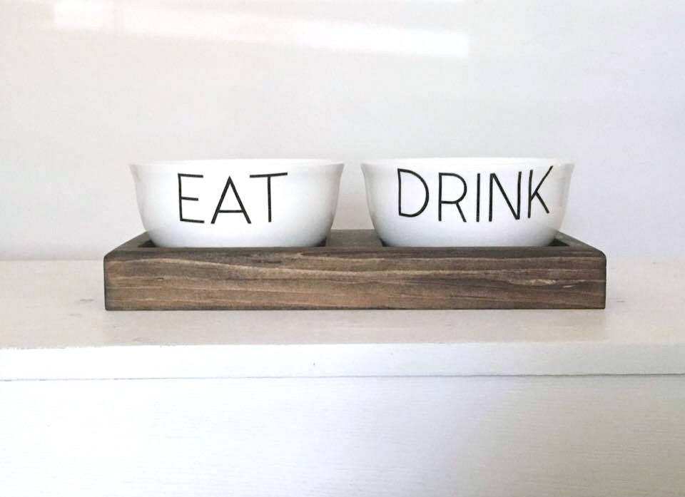Pretty dog clearance bowls