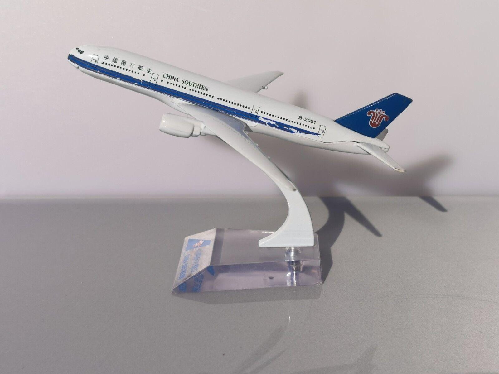 Aviation China Southern Airlines for Boeing 777 Metal Model With Aviation China Southern Airlines for Boeing 777 Metal Model With