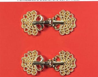 3 Pairs Metal Chinese Frogs Button Closures Clasp Clip Hook & Eye Sewing Renaissance Jackets - Fan Shape Filigree Design