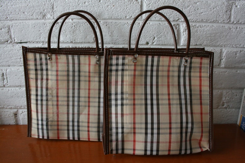 Mexican Market bag Beige with black Plastic Mesh Small #2 white and red lines