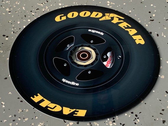 Ｆ１マシンのタイヤ＋ホイール　本物　アイルトン・セナ？　当時物 アイルトン・セナ F1 マクラーレン ホンダ MP4 レーシングタイヤ