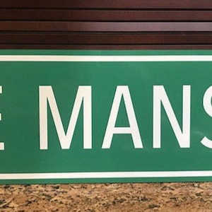 Racing Le Mans 24 Stunden Straßenschild inspiriert Garagendekor