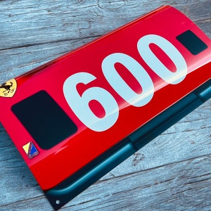 Decoración de pared 3D inspirada en el legendario coche de carreras Fangio 290 MM de 1956