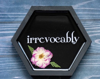 Twilight Decor: Irrevocably Floral Wall Art with Dried Flowers