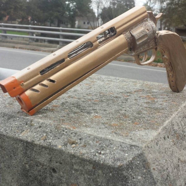 Reservados para el tocino: destino inspirado Golden Gun Hunter